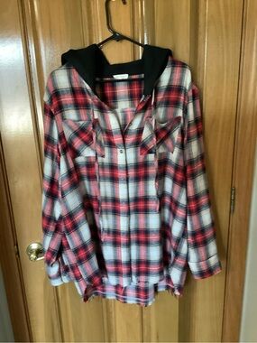 LA MIEL Red, Black and White Plaid Hooded Button-Up Shirt